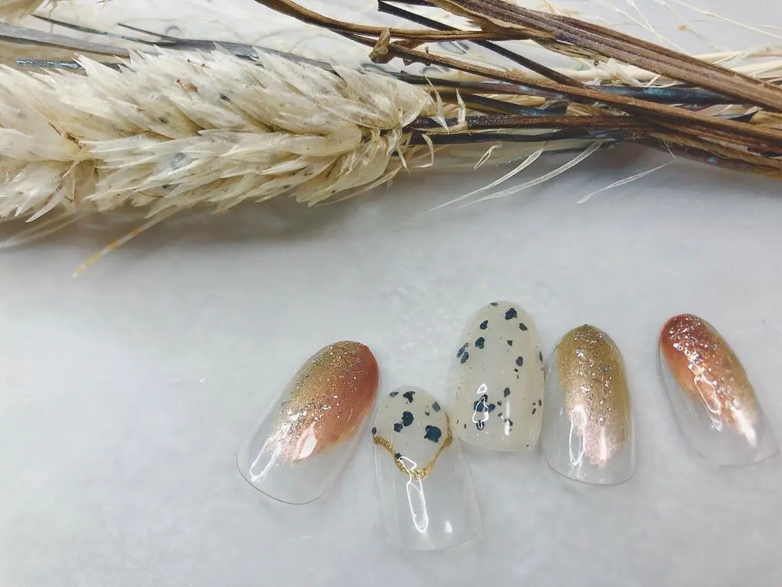 ネイル ハンドネイル mogunail &blowのネイルデザイン