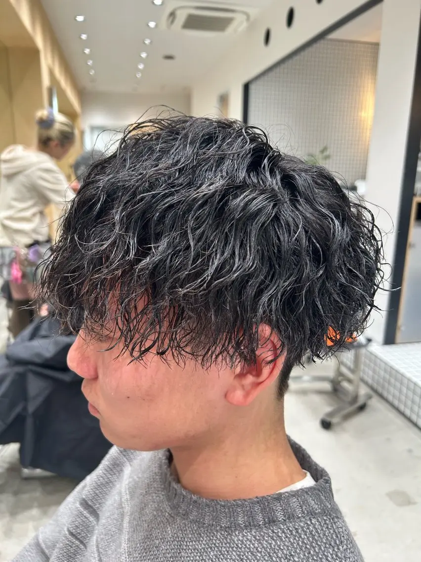 パーマ メンズ フェードカット メンズパーマ 🐲ツイスパ🐲 フェード/龍のヘアスタイル