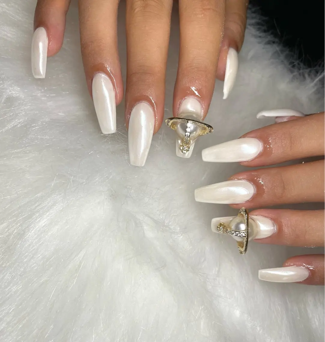 ネイル 成人式 フットネイル フレンチネイル ジェルネイル 韓国ネイル ハンドネイル nail salon fee(フィー)のネイルデザイン