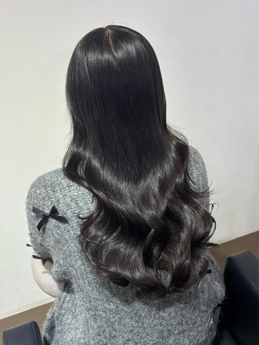 ロング カラー ヘアカラー トリートメント 【ioe 岡本】 🎀NOKO🎀のヘアスタイル