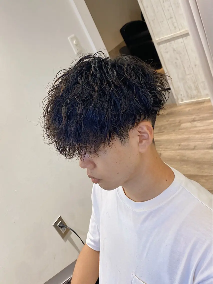 ショート パーマ メンズ 原田 涼矢のヘアスタイル
