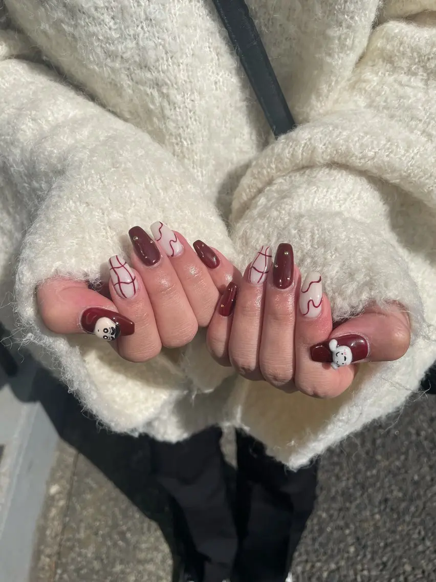 ネイル LAVISH 大和店 emi・:*+のネイルデザイン