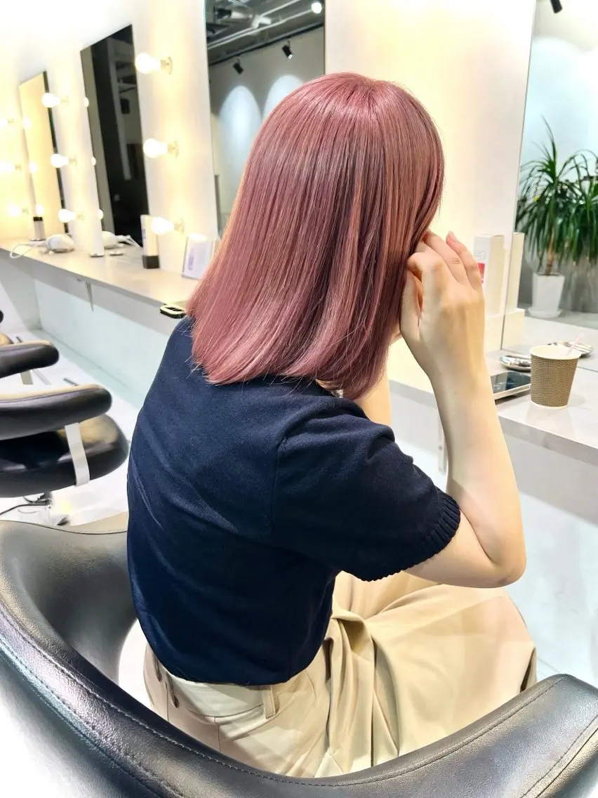 ショート カラー ブリーチ 透明感カラー 掛田 翔のヘアスタイル