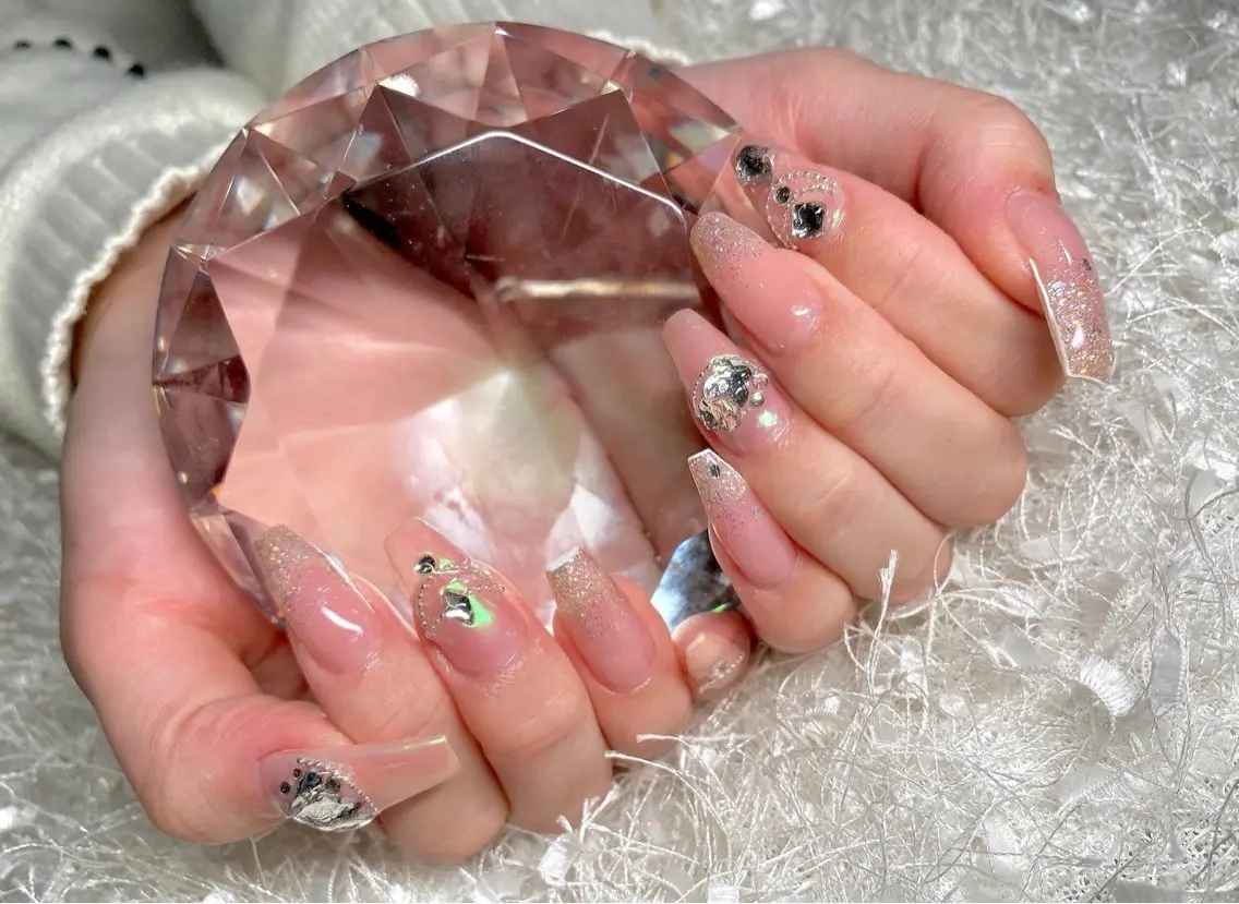 ネイル 長さ出し フレンチネイル ジェルネイル グラデーション 韓国ネイル ハンドネイル Nail&eye Belire 新宿のネイルデザイン