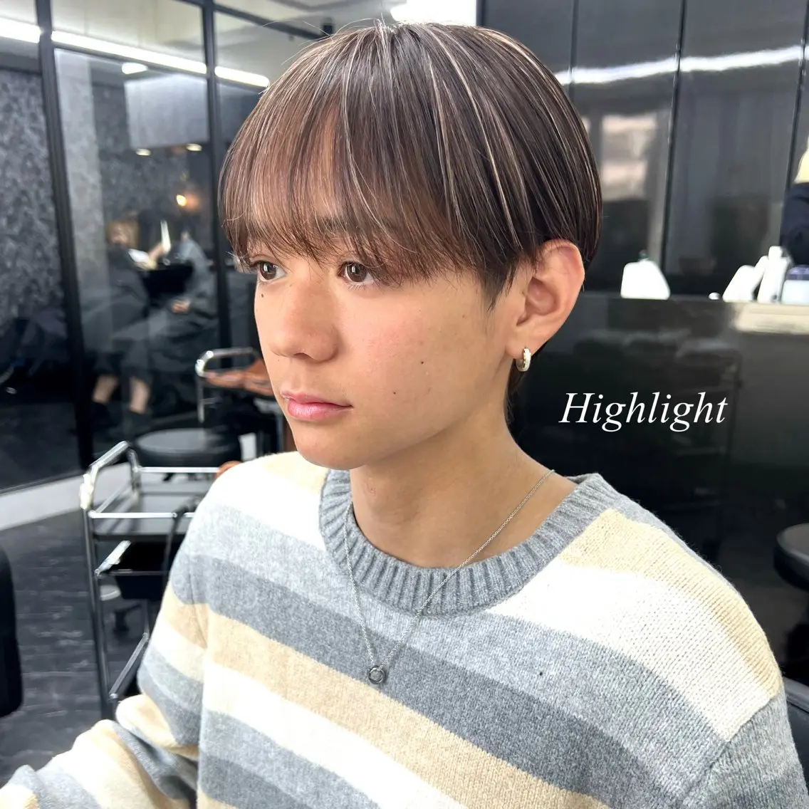 ショート カラー メンズ シールエクステ メンズハイトーン ハイトーンカラー エクステ シールエクステ特化 ハイトーン、NANAのヘアスタイル