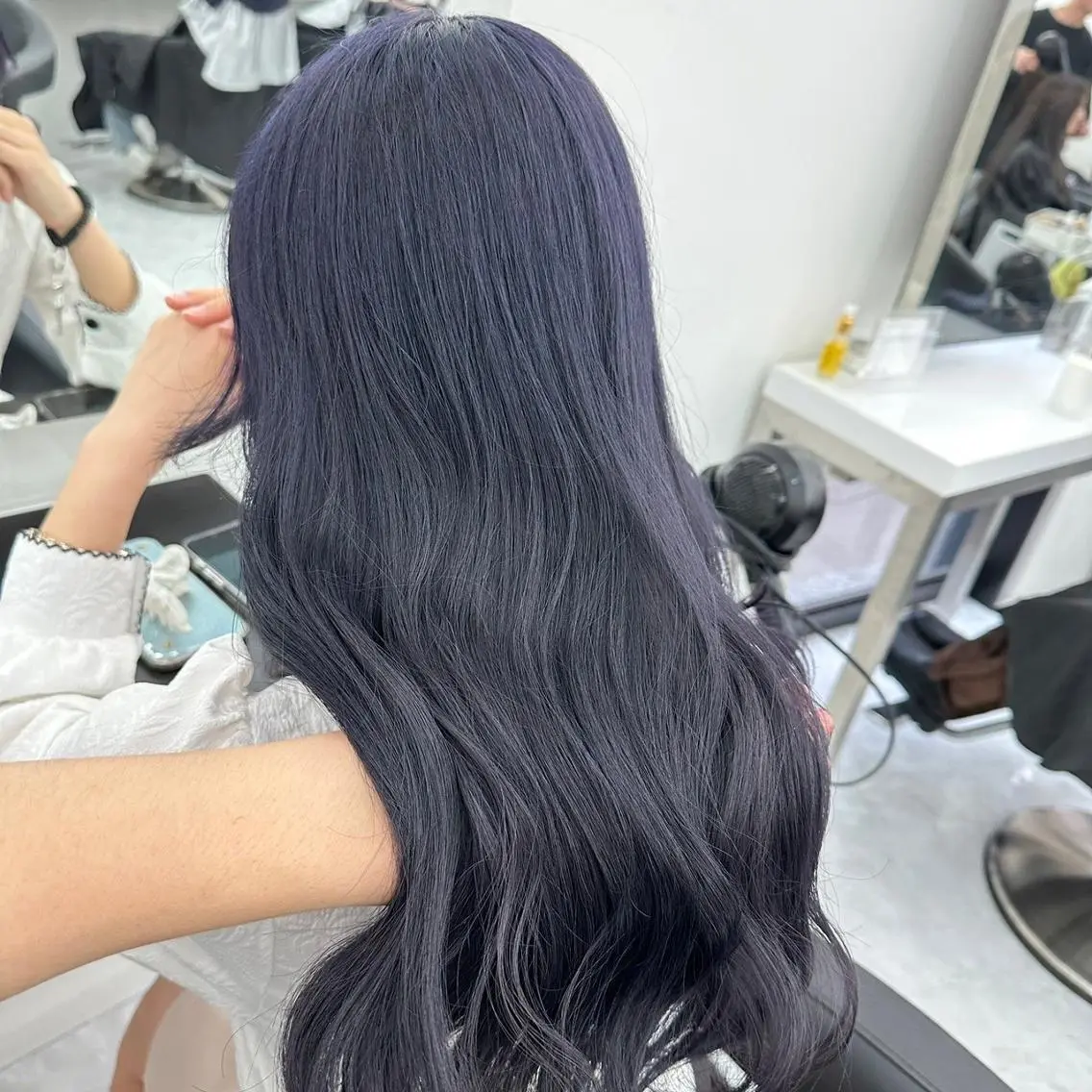 ロング 赤み消し🌿 透明感カラー🫧のヘアスタイル