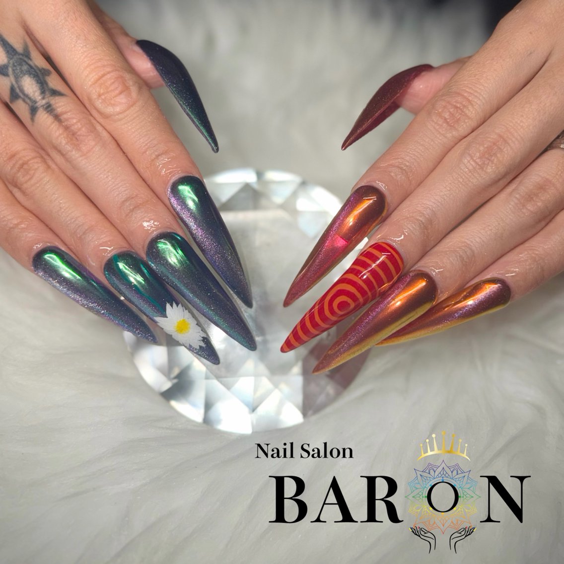 ロング ♛︎BARON♛︎ MASHIROのネイルデザイン