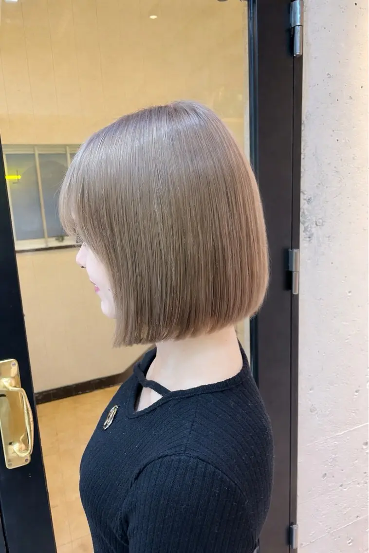 ミディアム ヘアカラー トリートメント EIGHT　サイショ ミズキのヘアスタイル