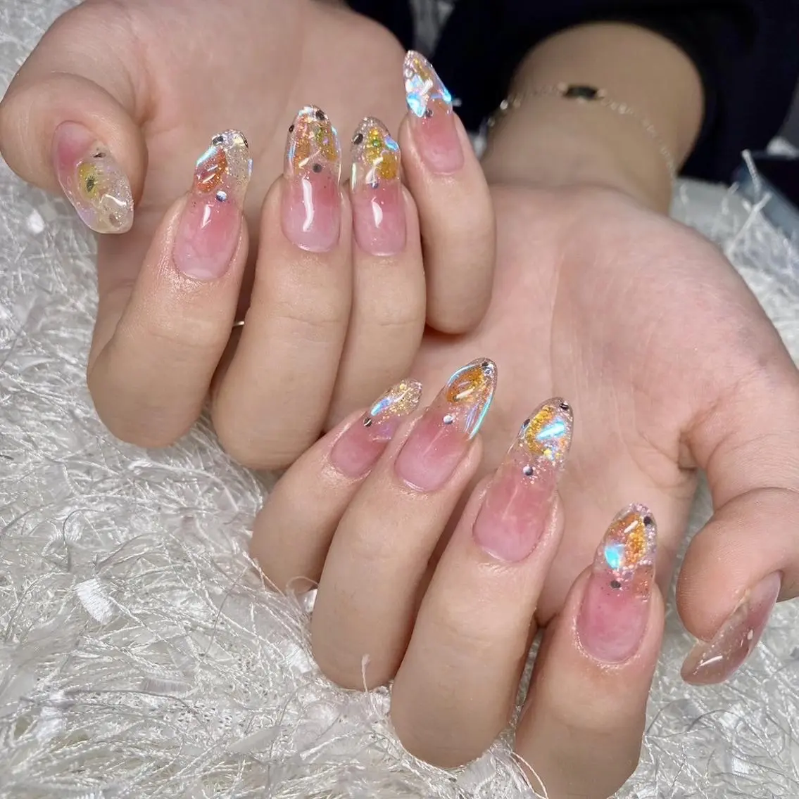 ネイル オーロラネイル 長さ出し フレンチネイル ジェルネイル グラデーション ハンドネイル Nail&eye Belire 新宿のネイルデザイン