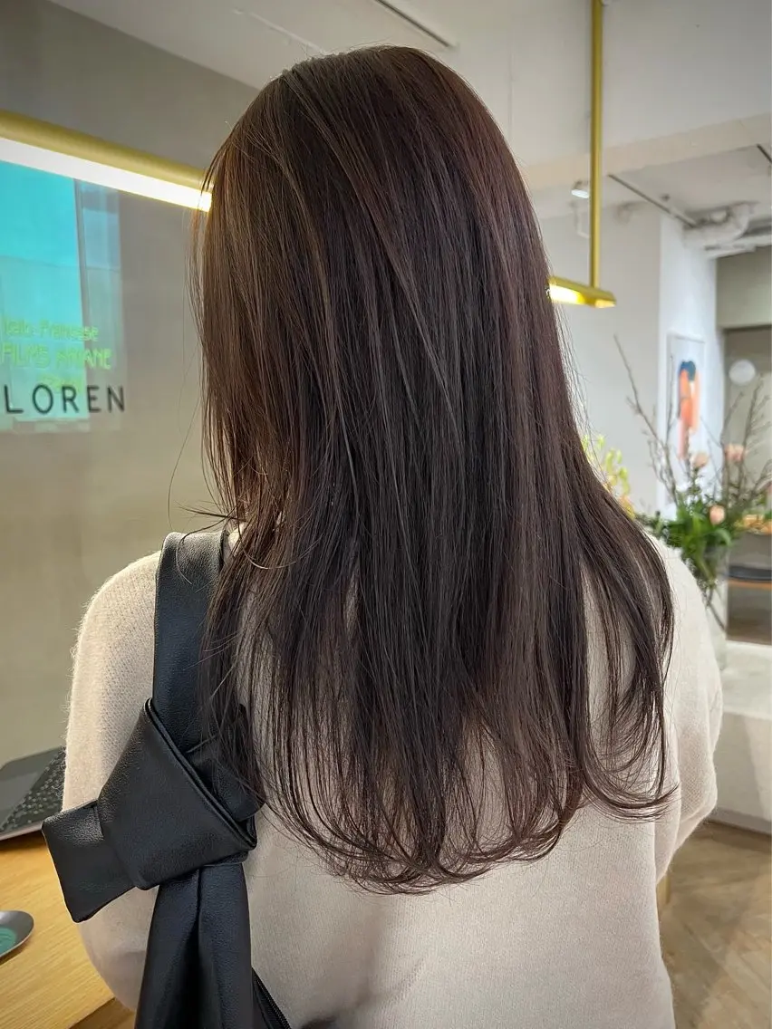 セミロング 似合わせレイヤー ＆縮毛矯正のヘアスタイル