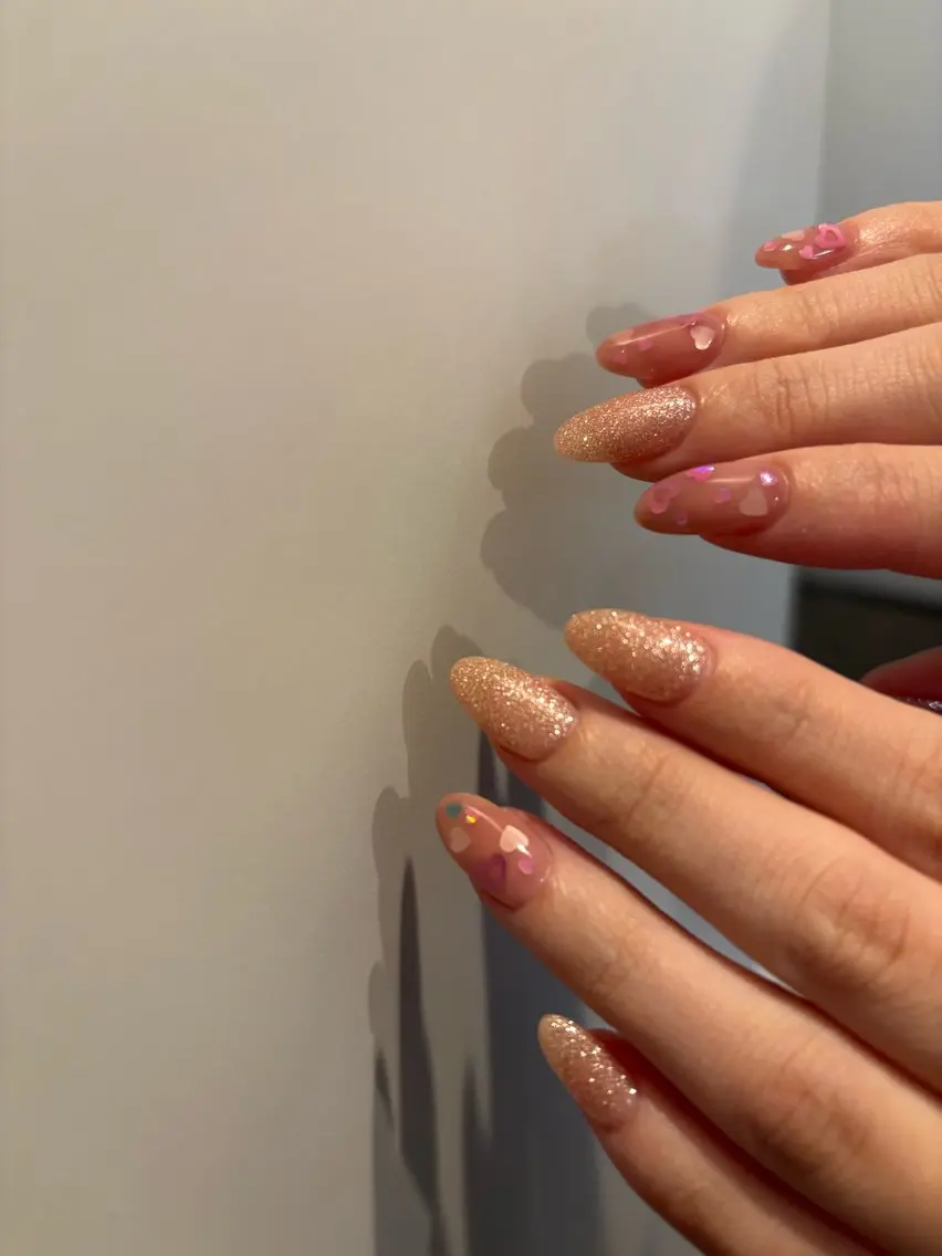 ネイル ハート ハンドネイル Elle. ASAMIのネイルデザイン