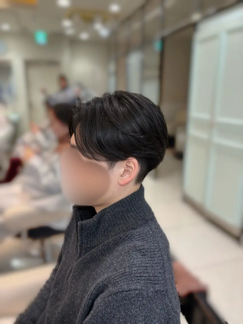 メンズ センターパート カット 縮毛矯正 🔹メンズ縮毛矯正 川島爽楽🔹のヘアスタイル