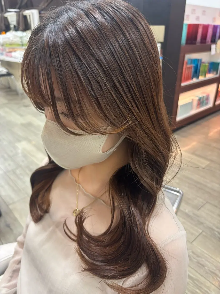 ロング カット さとう さくらのヘアスタイル