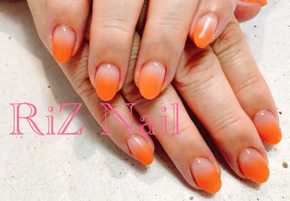 ネイル グラデーション オレンジ RiZ nail salonのネイルデザイン