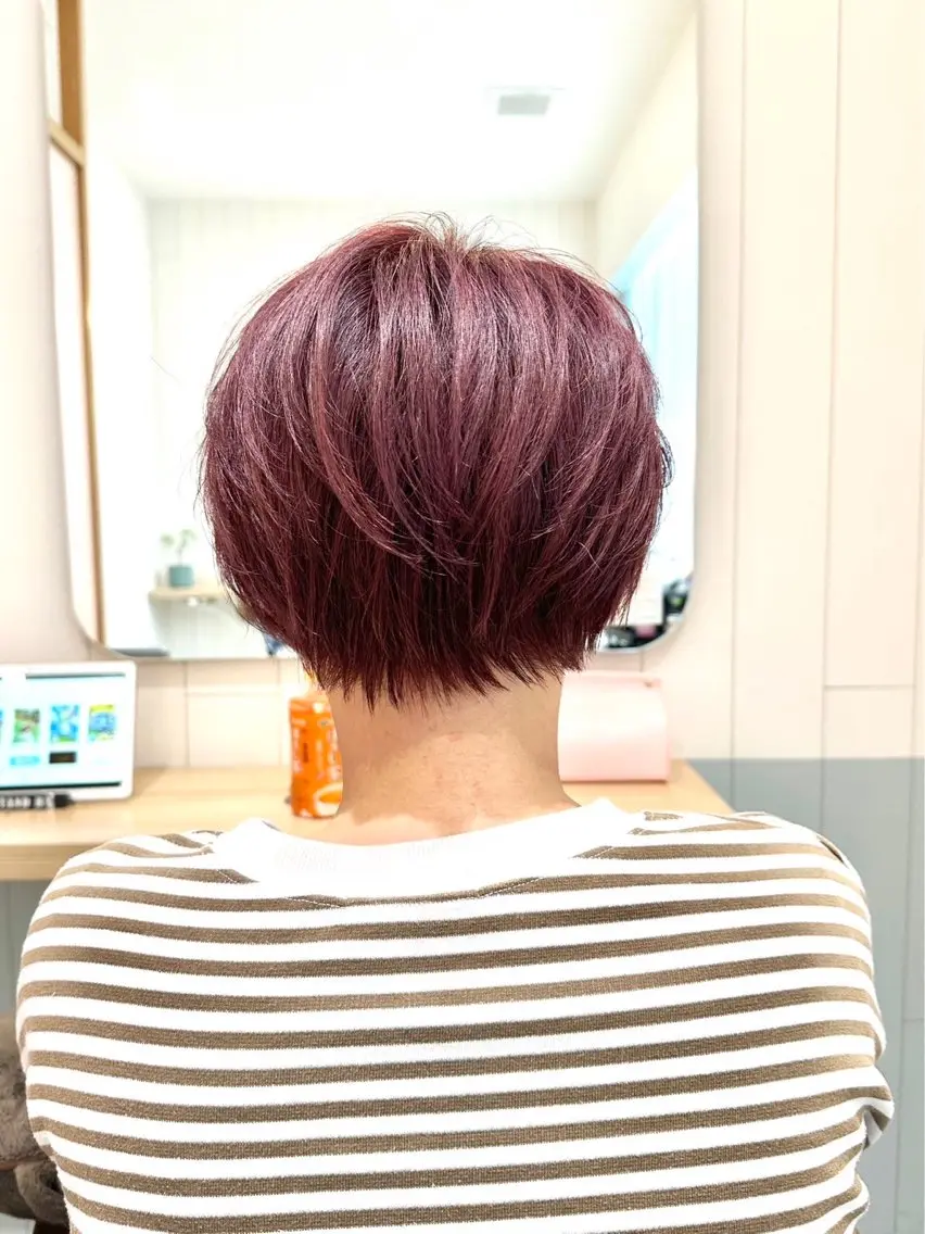 ショート カラー ボルドーカラー メンズパーマ・ カット モリヤ🌺のヘアスタイル