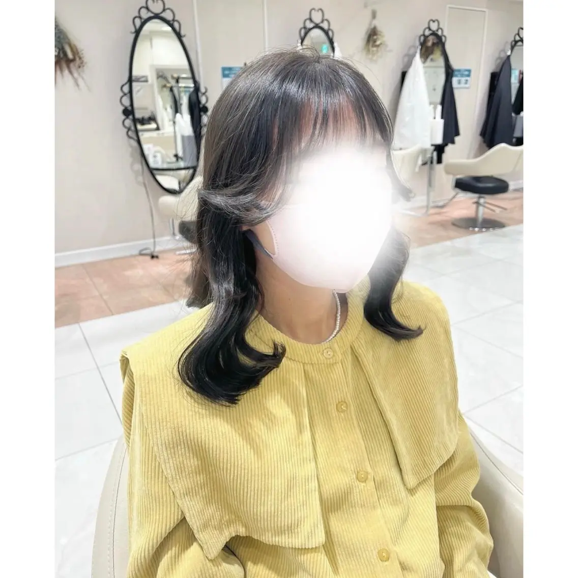 セミロング カラー ヘアカラー 韓国ヘア 🎀中川綾乃🎀のヘアスタイル