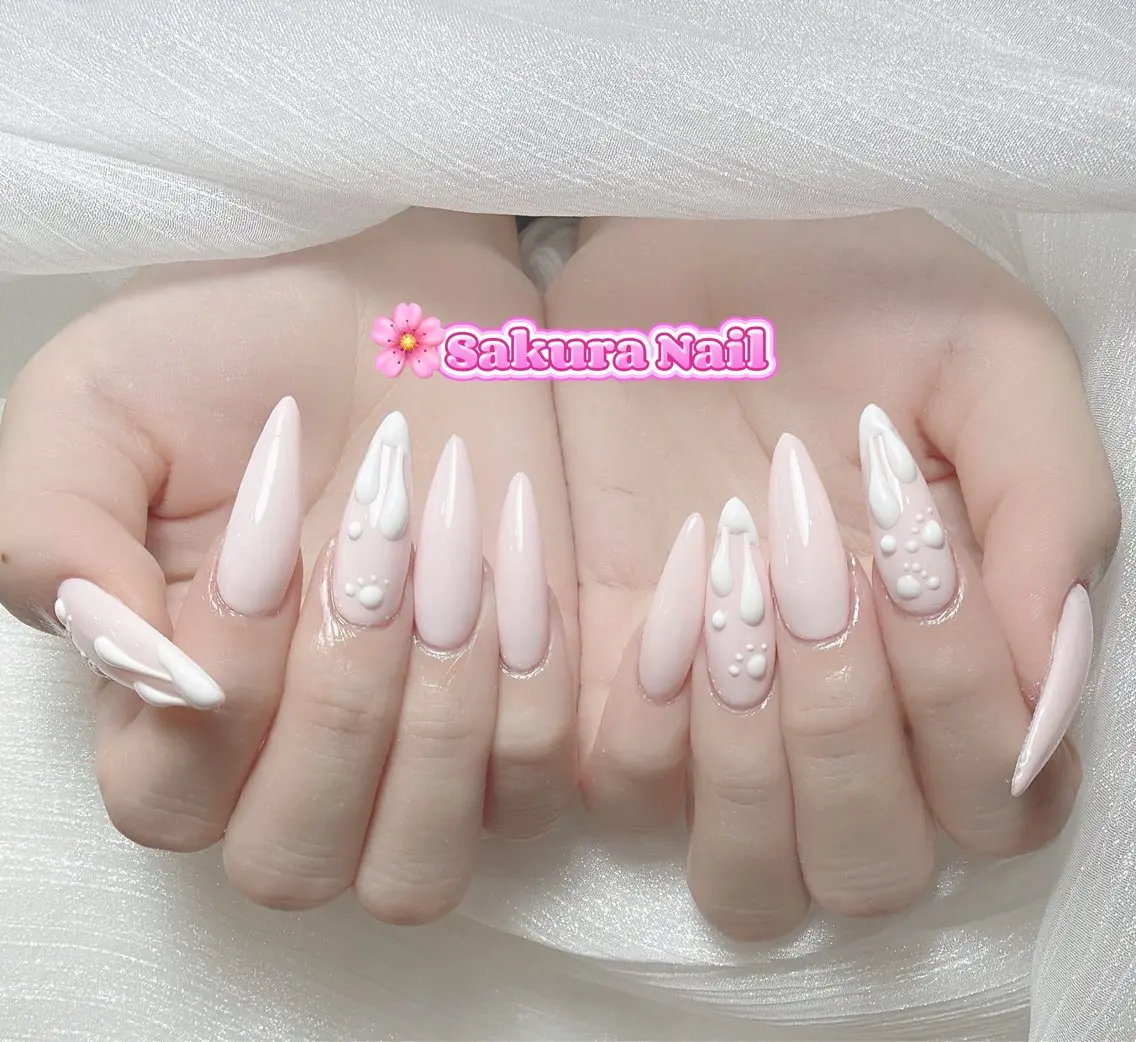 ネイル アートネイル オーロラネイル ボルドー チークネイル フレンチネイル ハンドネイル Sakura Nail Salonのネイルデザイン