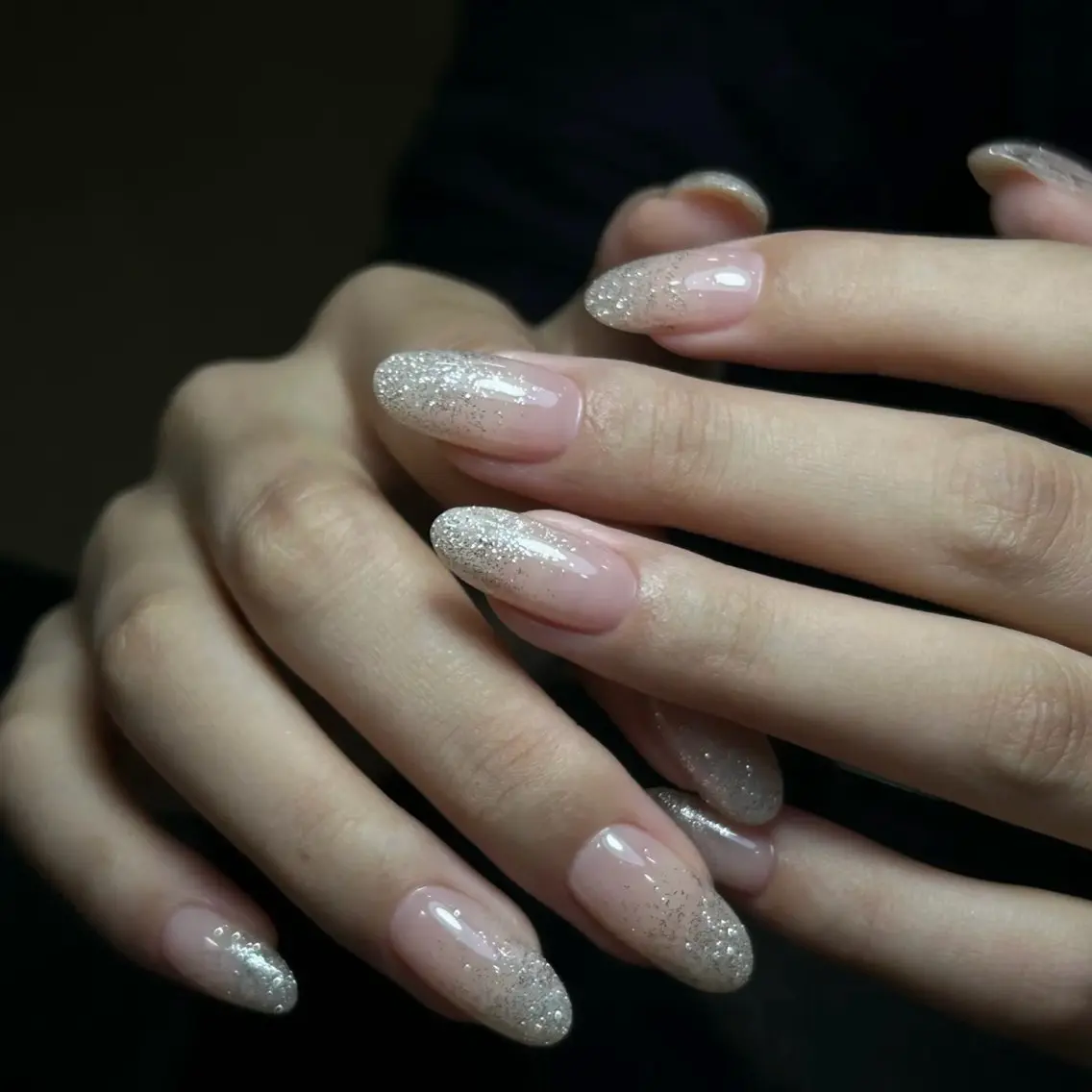 【大宮駅♡新人ネイリスト】練習モデル募集💅🏻【オフ無し】ラメグラデーション¥1,400の写真