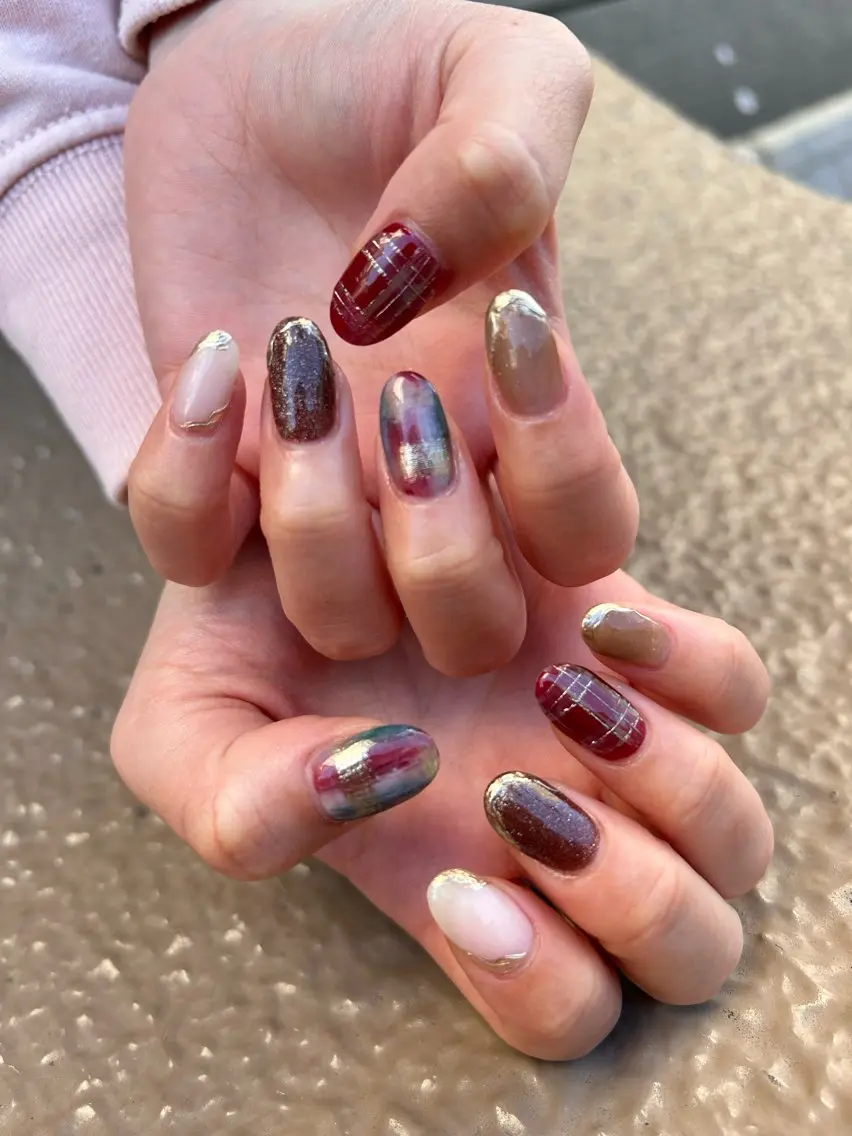 ネイル ハンドネイル フットネイル ✴︎ Delightのネイルデザイン