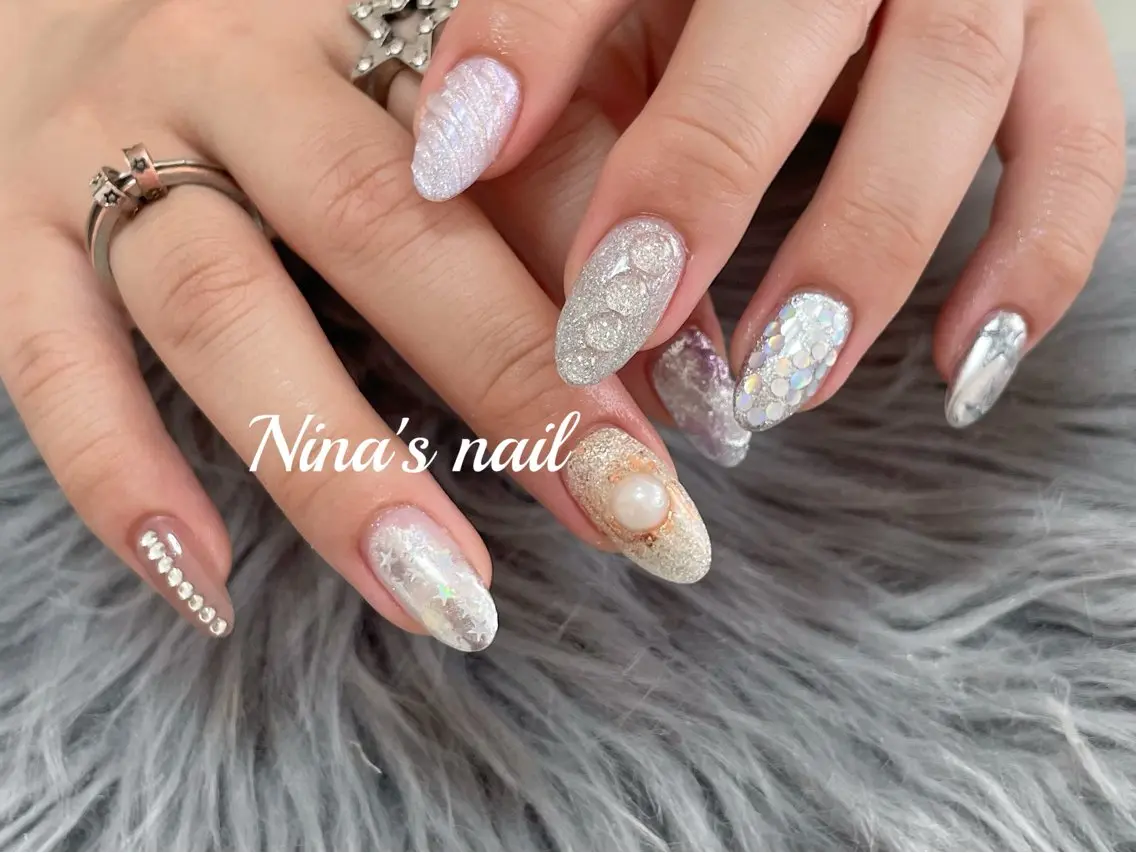 ネイル アートネイル キラキラネイル ハンドネイル Nina's nailのネイルデザイン
