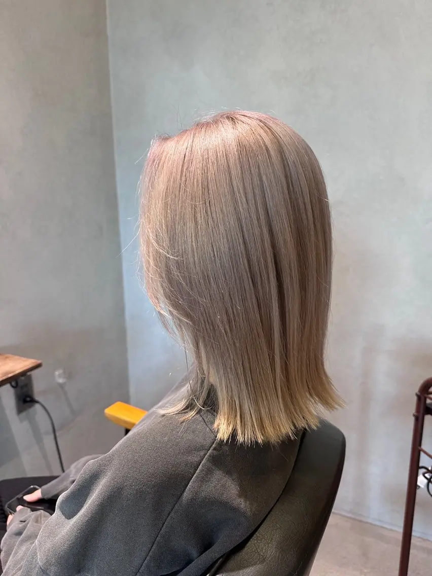 ミディアム 東浦和morrow SERINAのヘアスタイル