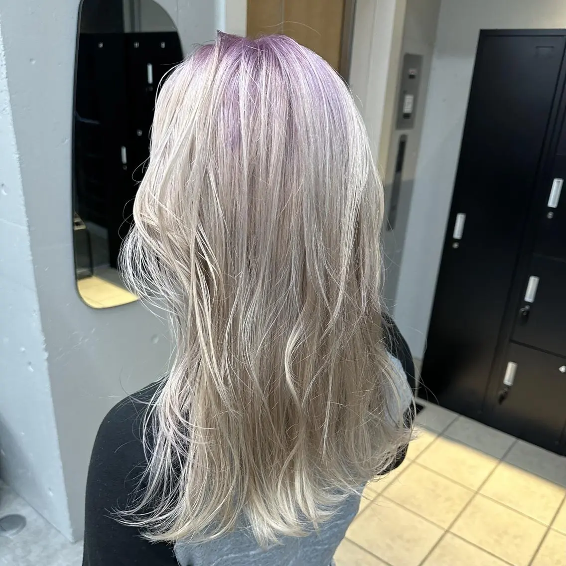 カラー セミロング ベージュカラー ブリーチ ケアブリーチ 透明感カラー ミルクティーベージュ ヘアカラー トリートメント ♡韓国ヘア♡ ブリーチ✨ハイトーンのヘアスタイル