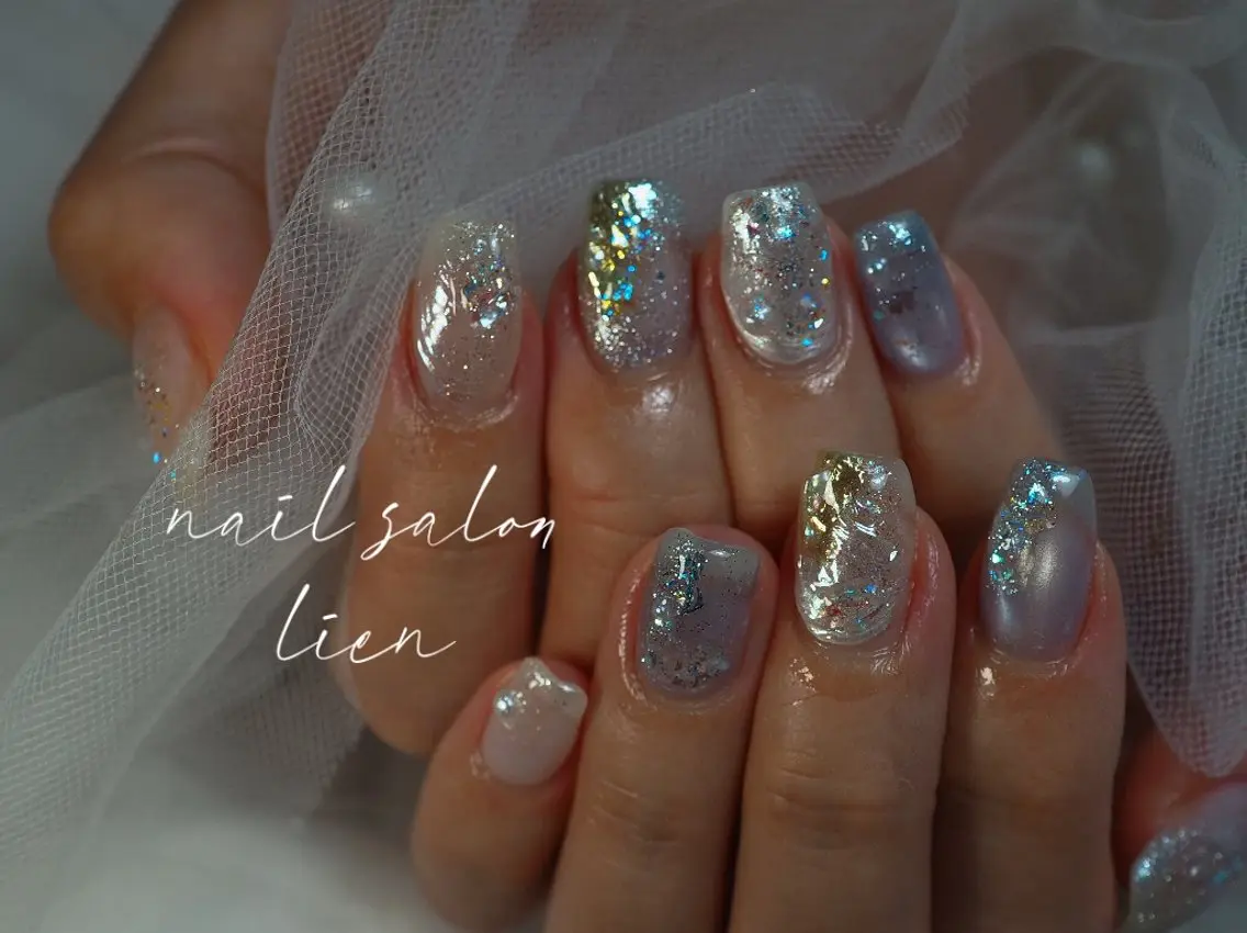 ネイル キラキラネイル ニュアンスネイル ハンドネイル プライベートサロン lienのネイルデザイン