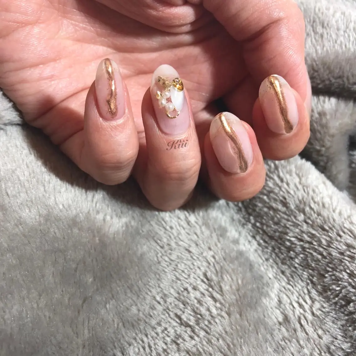 ネイル ハンドネイル フットネイル kiii.__ ✴︎*のネイルデザイン