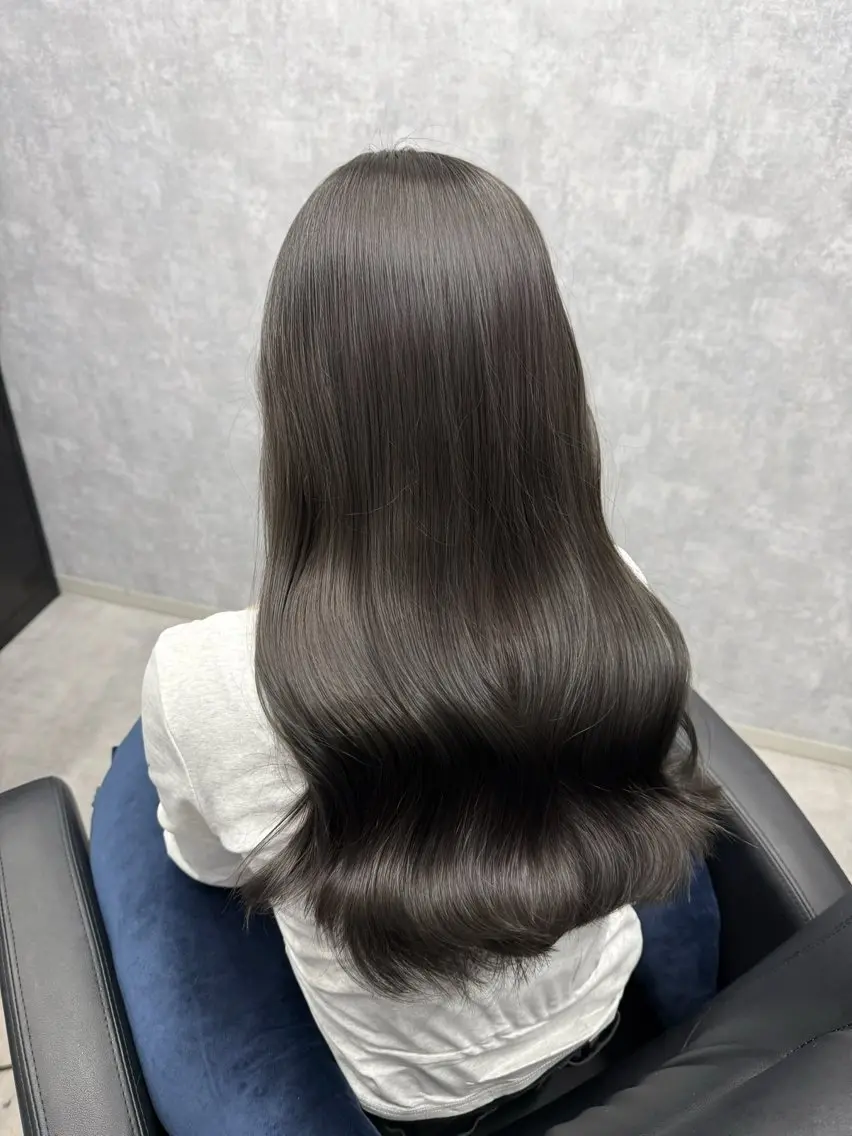 ロング ハイトーン×艶カラー 🤍MIZUKIのヘアスタイル