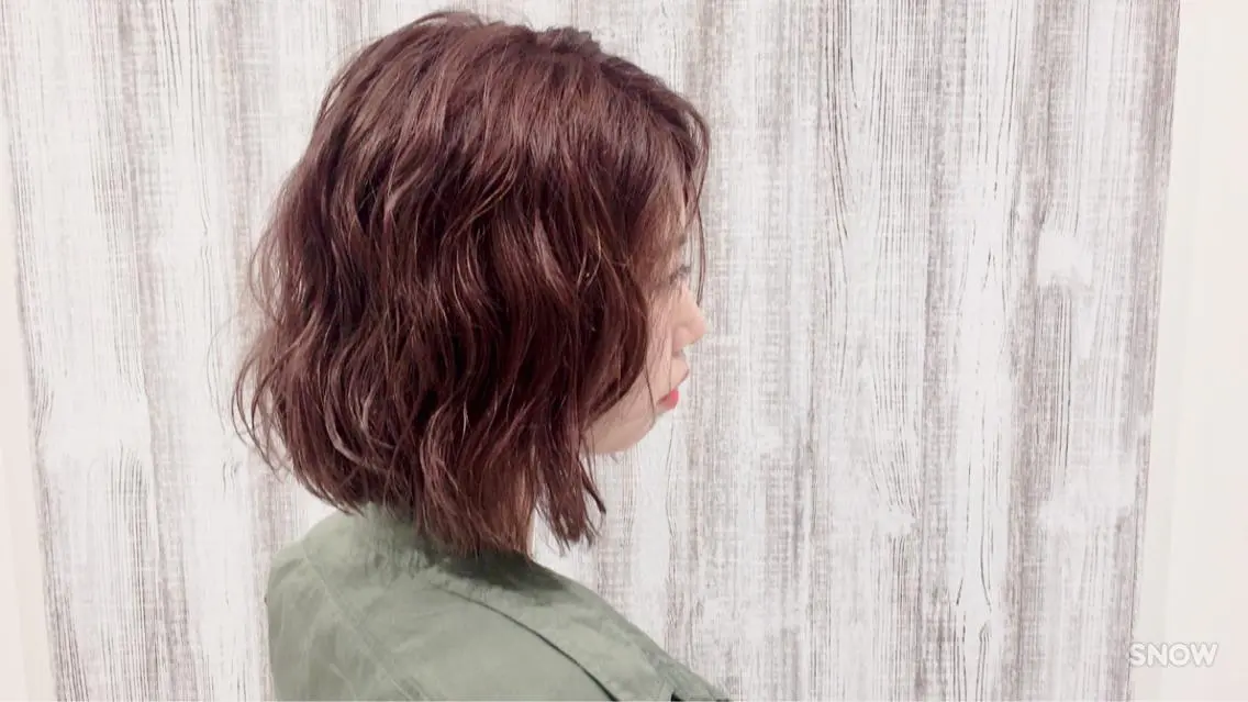 ミディアム カラー パーマ アッシュ ピンクカラー ピンクアッシュ 透明感♡︎♡︎ 佐々木早苗のヘアスタイル