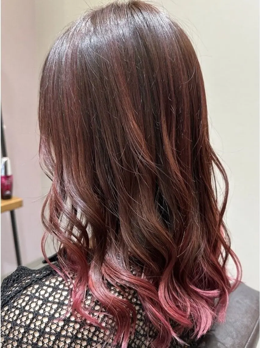 カラー 西原 愛紗のヘアスタイル