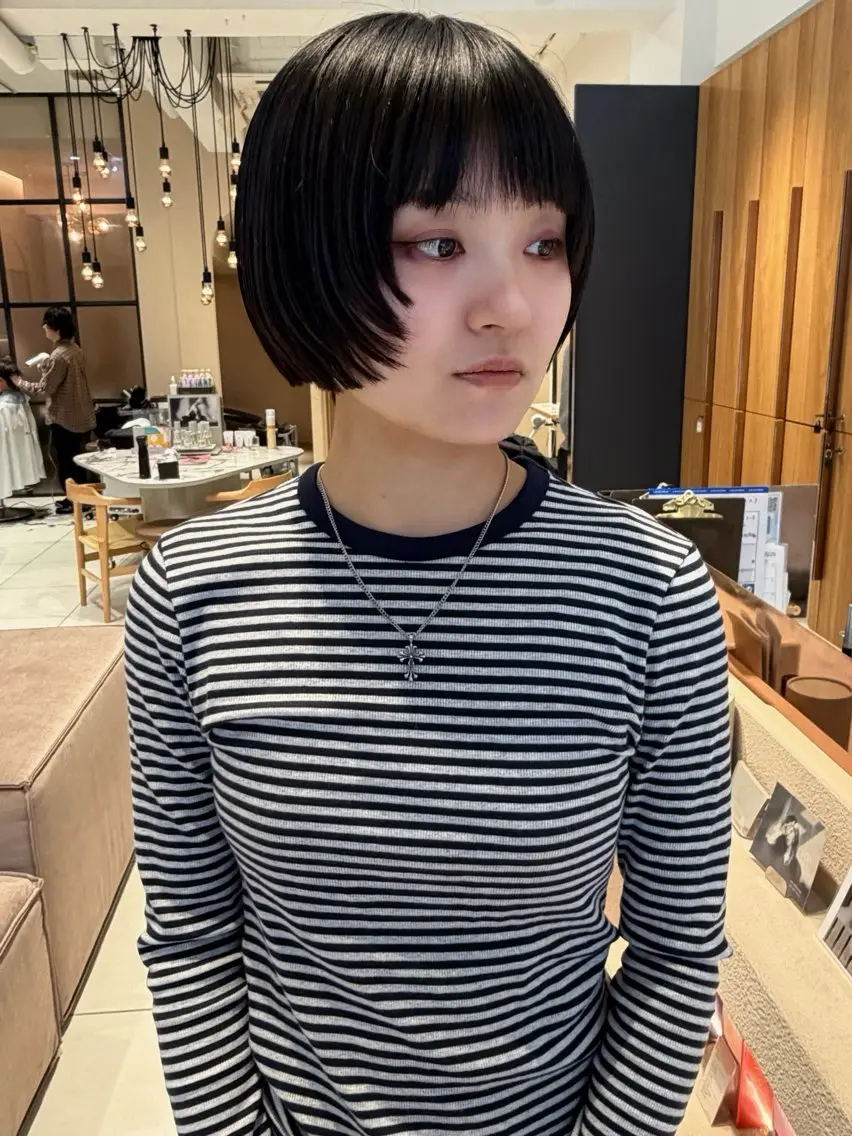 ショート ボブ 顔周りカット レイヤーカット カット YUMA🪽/無料 ショートモデル募集中のヘアスタイル