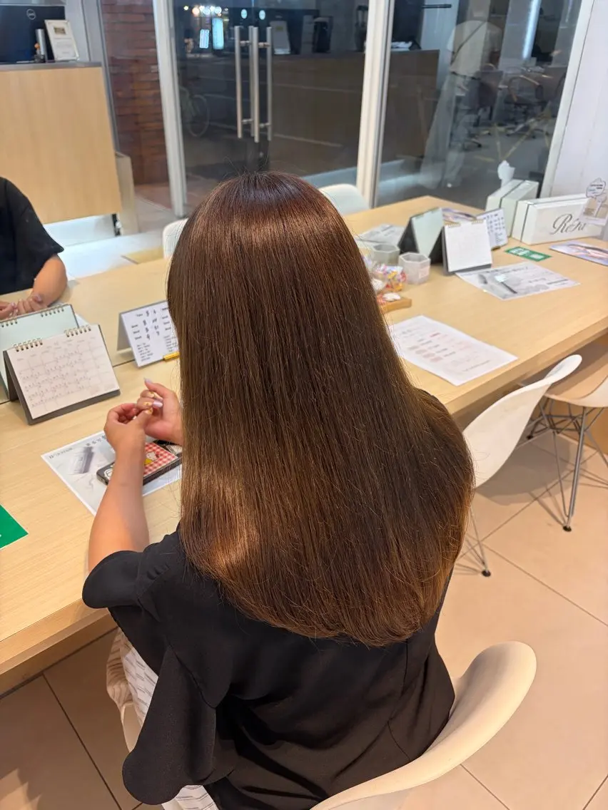 ロング カラー 小室 光瑠のヘアスタイル