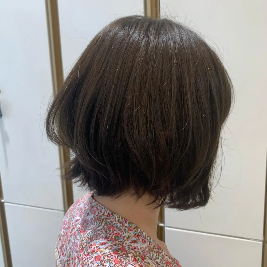 ショート ヘアカラー ウスイ ハルカのヘアスタイル