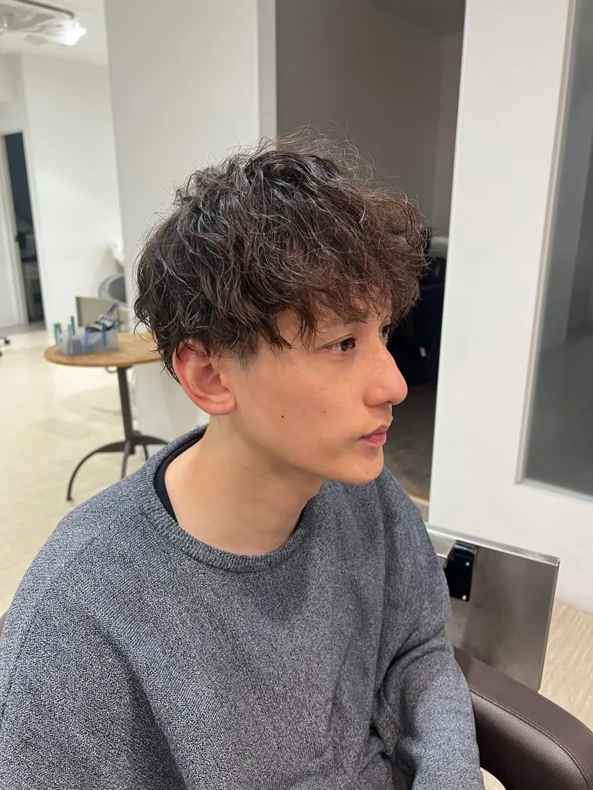 パーマ メンズ 藤巻 彩夏のヘアスタイル