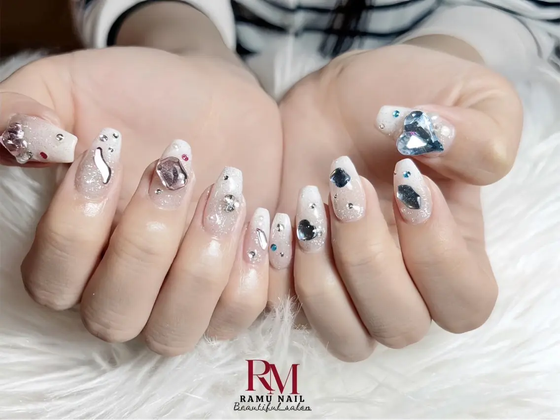 ネイル キラキラネイル マグネットネイル ミラーネイル ピンク 夏ネイル ハンドネイル RAMU Nail 恵比寿店のネイルデザイン