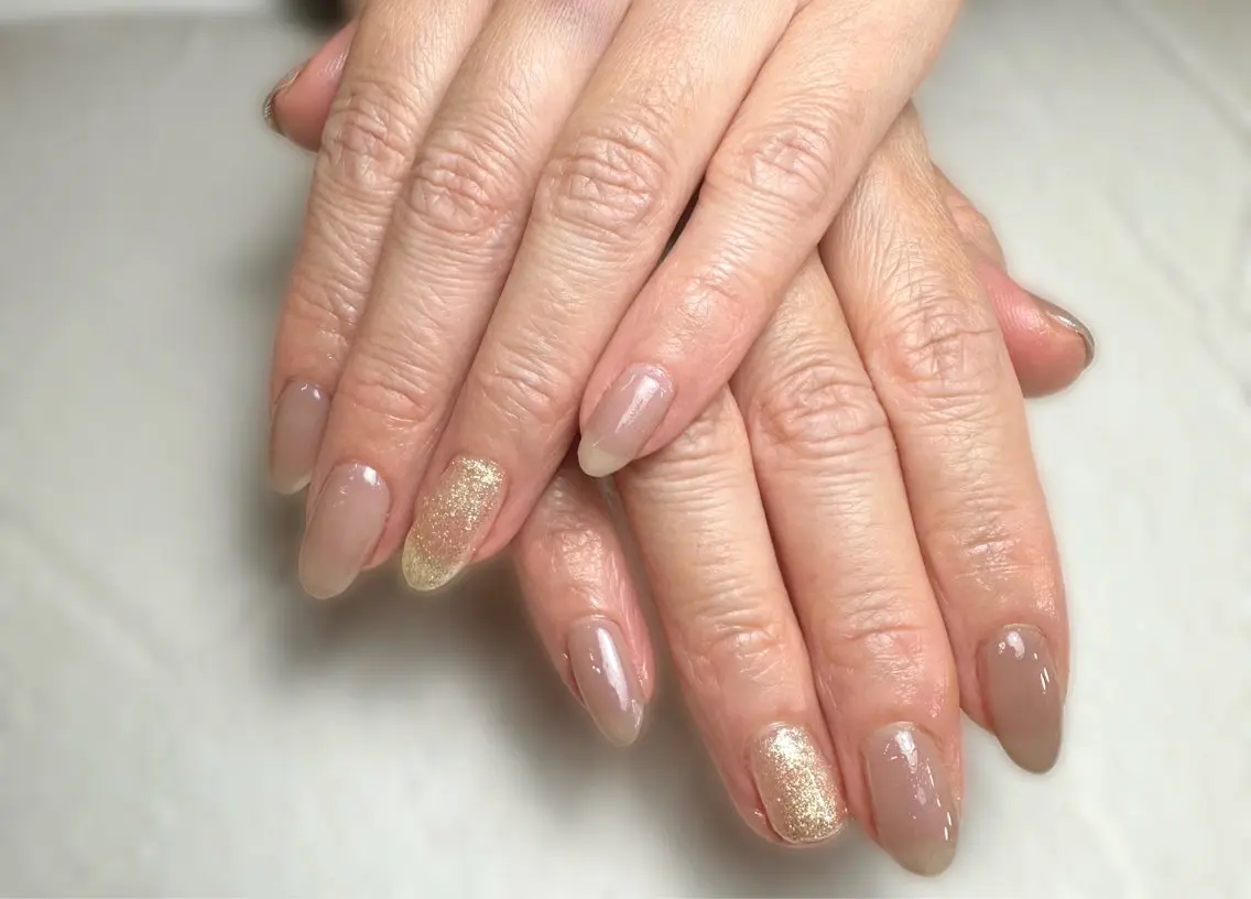ネイル BURGUNDY hitomiのネイルデザイン