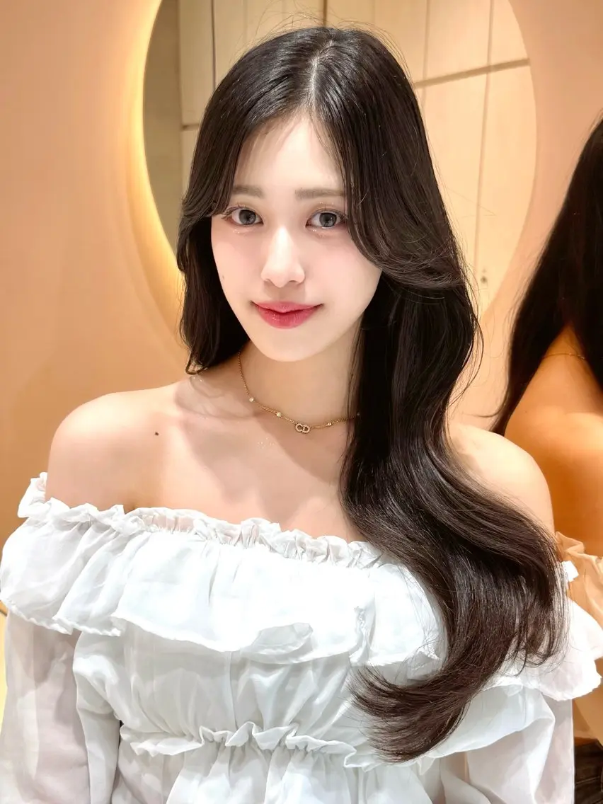 セミロング 大宮レイヤーカット ハッシュ　柏崎颯刀のヘアスタイル