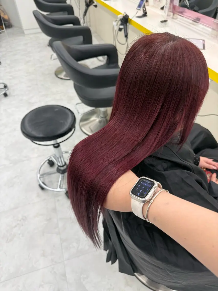 ロング カラー カット ヘアカラー トリートメント 🧸レイヤー× ベージュ🥯カホ🍯のヘアスタイル