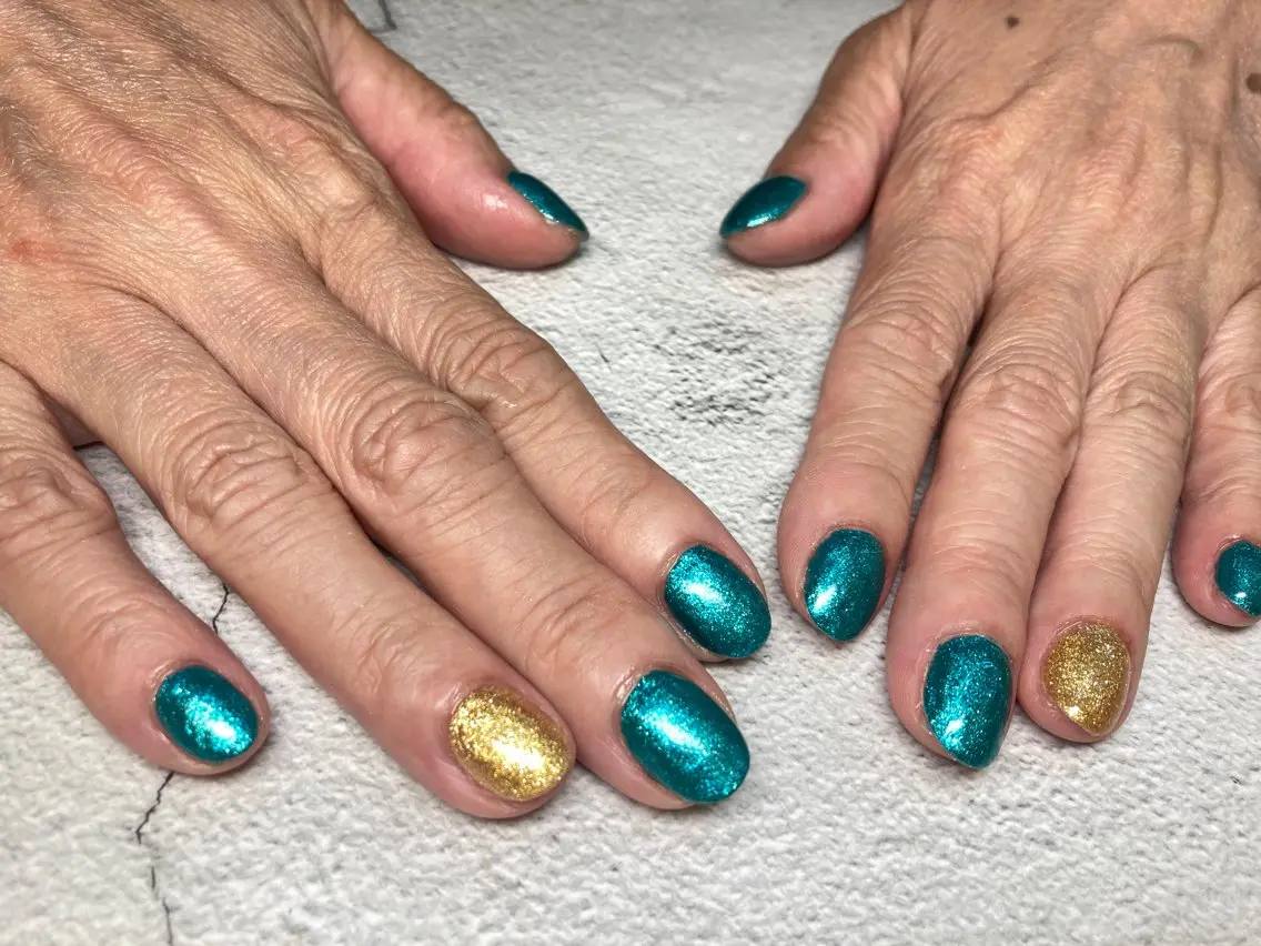 ネイル Queennail 北堀江AYAのネイルデザイン