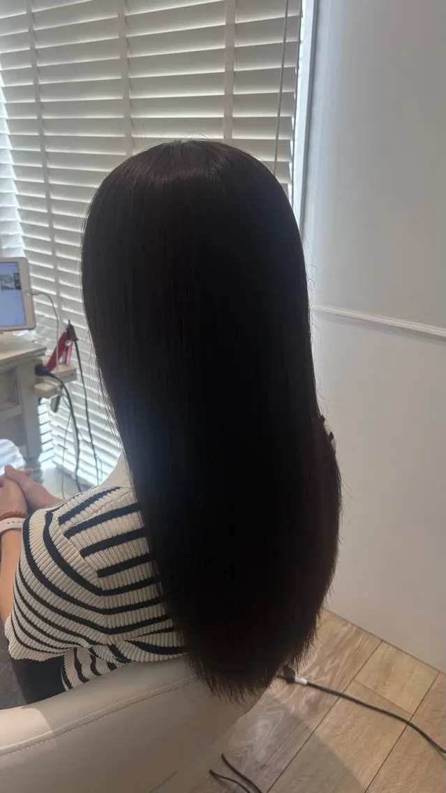 ロング カット ヘアカラー 似合わせ 顔周りYUUGAのヘアスタイル