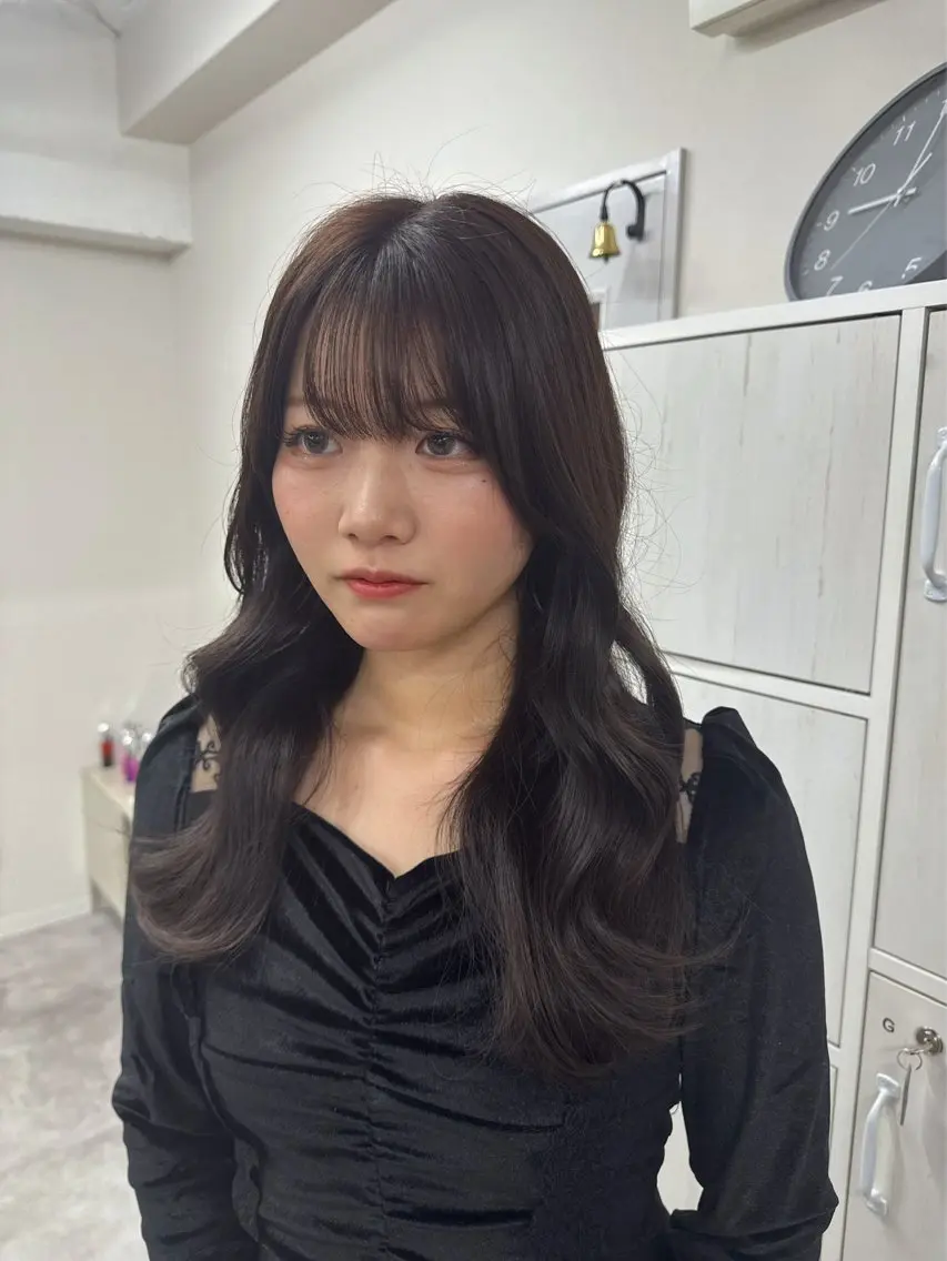 セミロング レイヤーカット カット ヘアカラー トリートメント あい❤︎ /髪質改善/韓国巻きのヘアスタイル