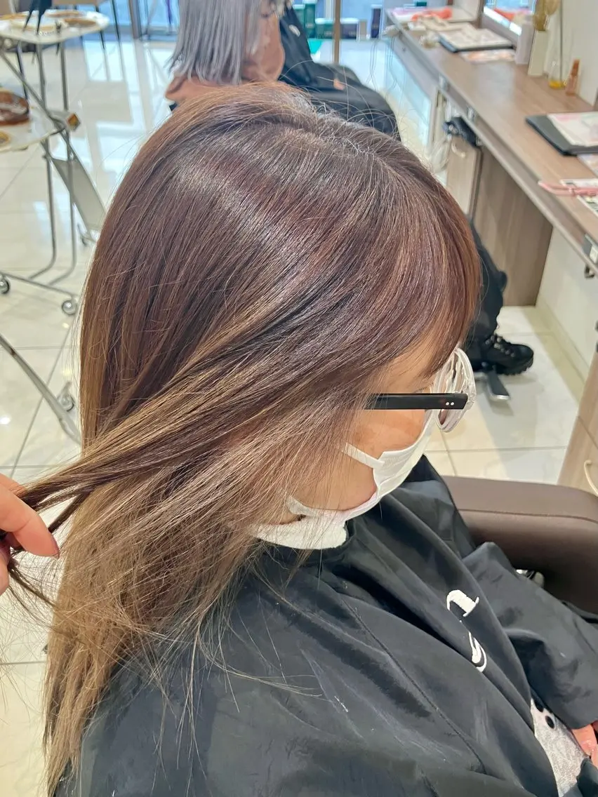 カラー ブリーチ ダブルカラー インナーカラー ヘアカラー ☂️Ash 新杉田☂️山本のヘアスタイル