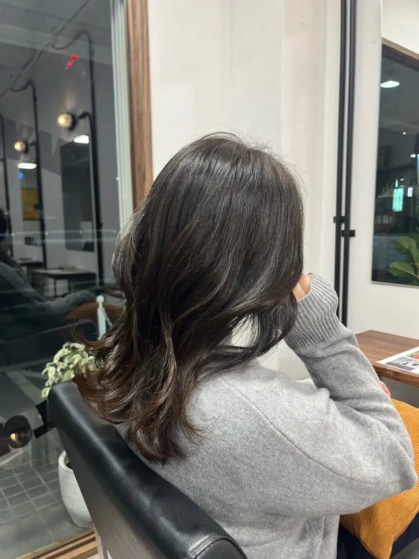 セミロング カラー 🍋ミニモ限定価格 Konomi🍋のヘアスタイル