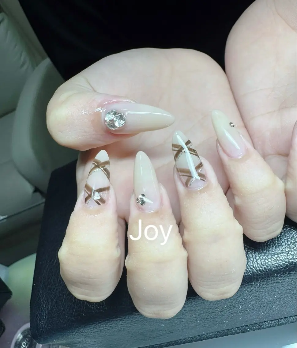 ネイル 長さ出し 持ち込み Nail Salon JOYのネイルデザイン