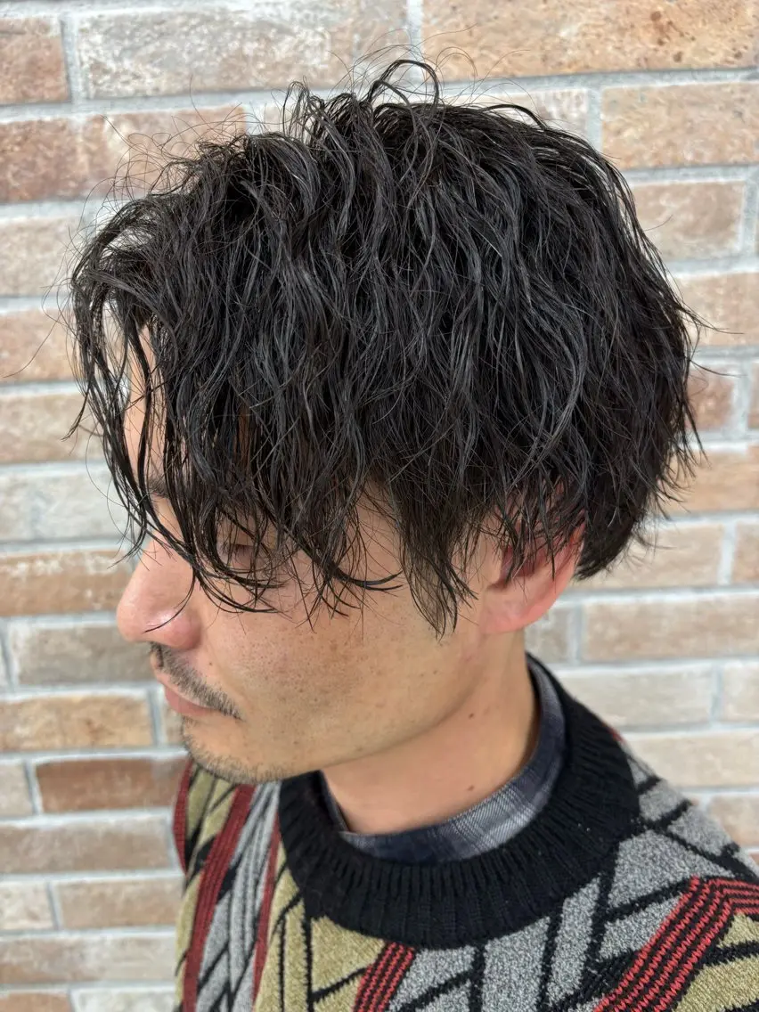 メンズ メンズ特化パーマ職人 黒川真伍のヘアスタイル