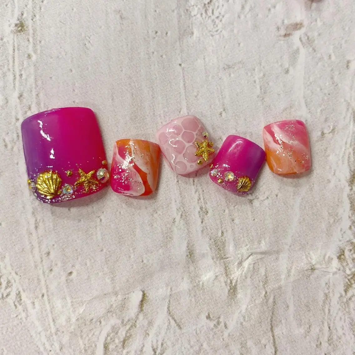 ネイル クリアネイル フットネイル 氷ネイル・うるうるネイル キラキラネイル 韓国ネイル mermooi nailのネイルデザイン