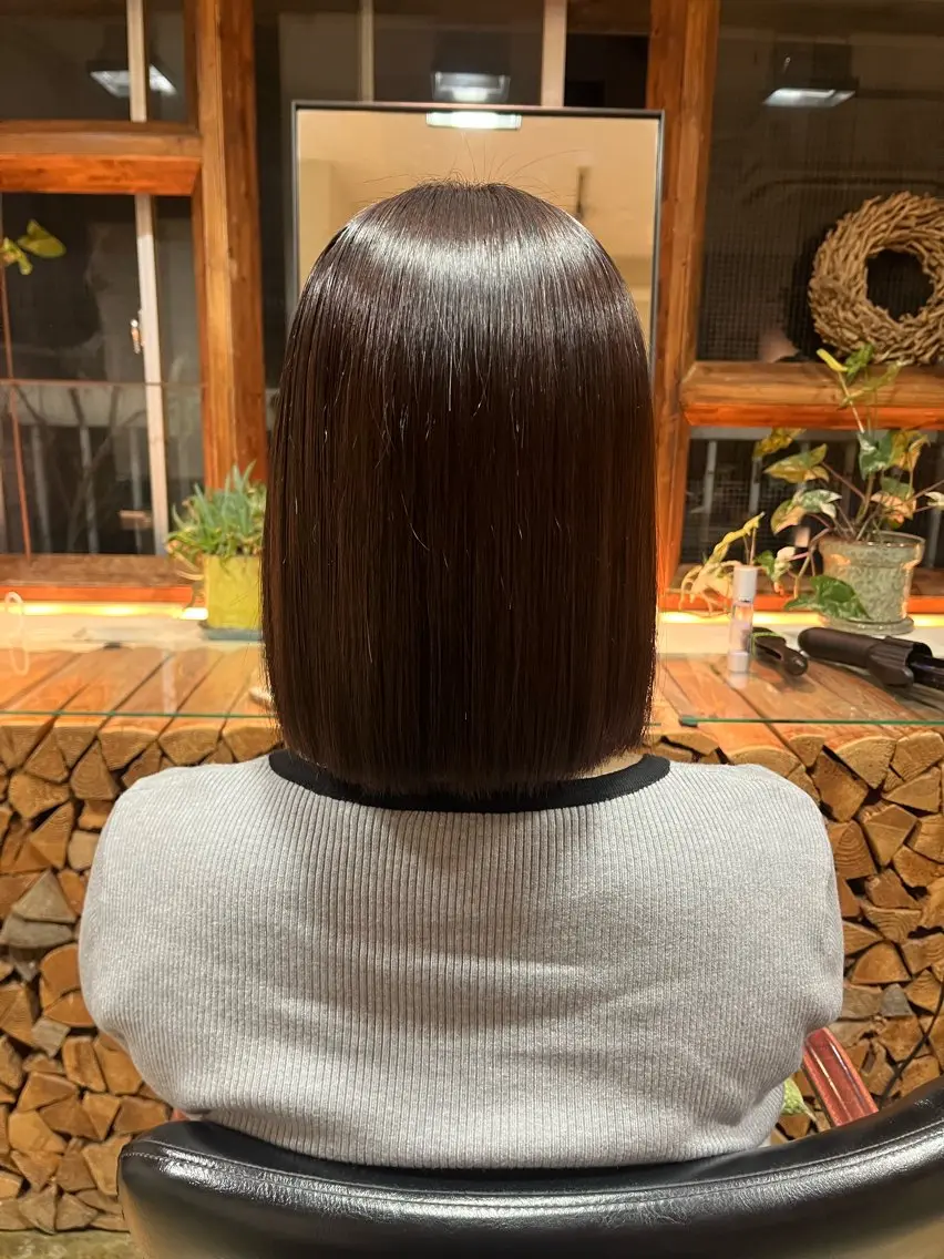 ミディアム 須藤 優真 切りっぱなしボブのヘアスタイル