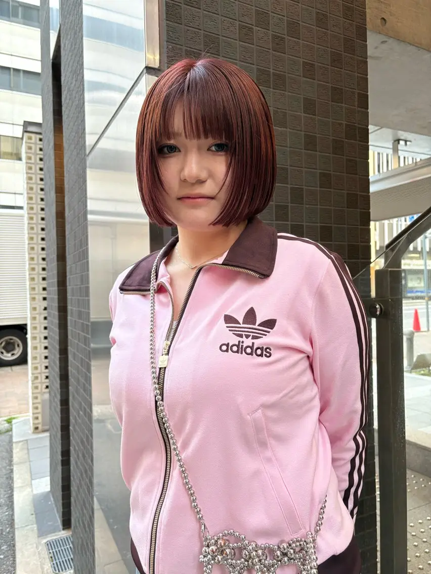 ショート マツイ モモノのヘアスタイル