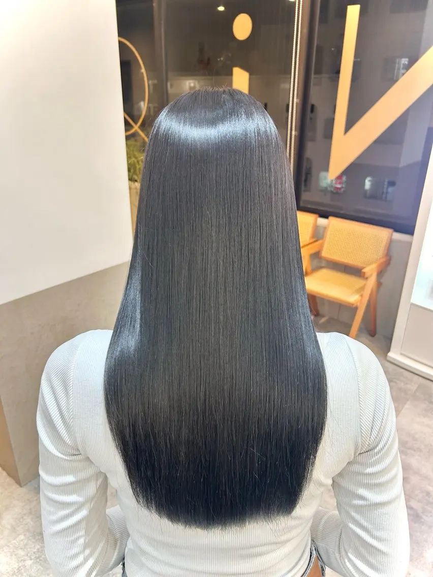 【期間限定】【当日予約OK🙆‍♀️】カット✖️艶カラー🎀🫧の写真